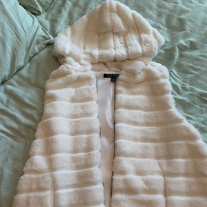 Super Warm White Fluffy Vest size XL